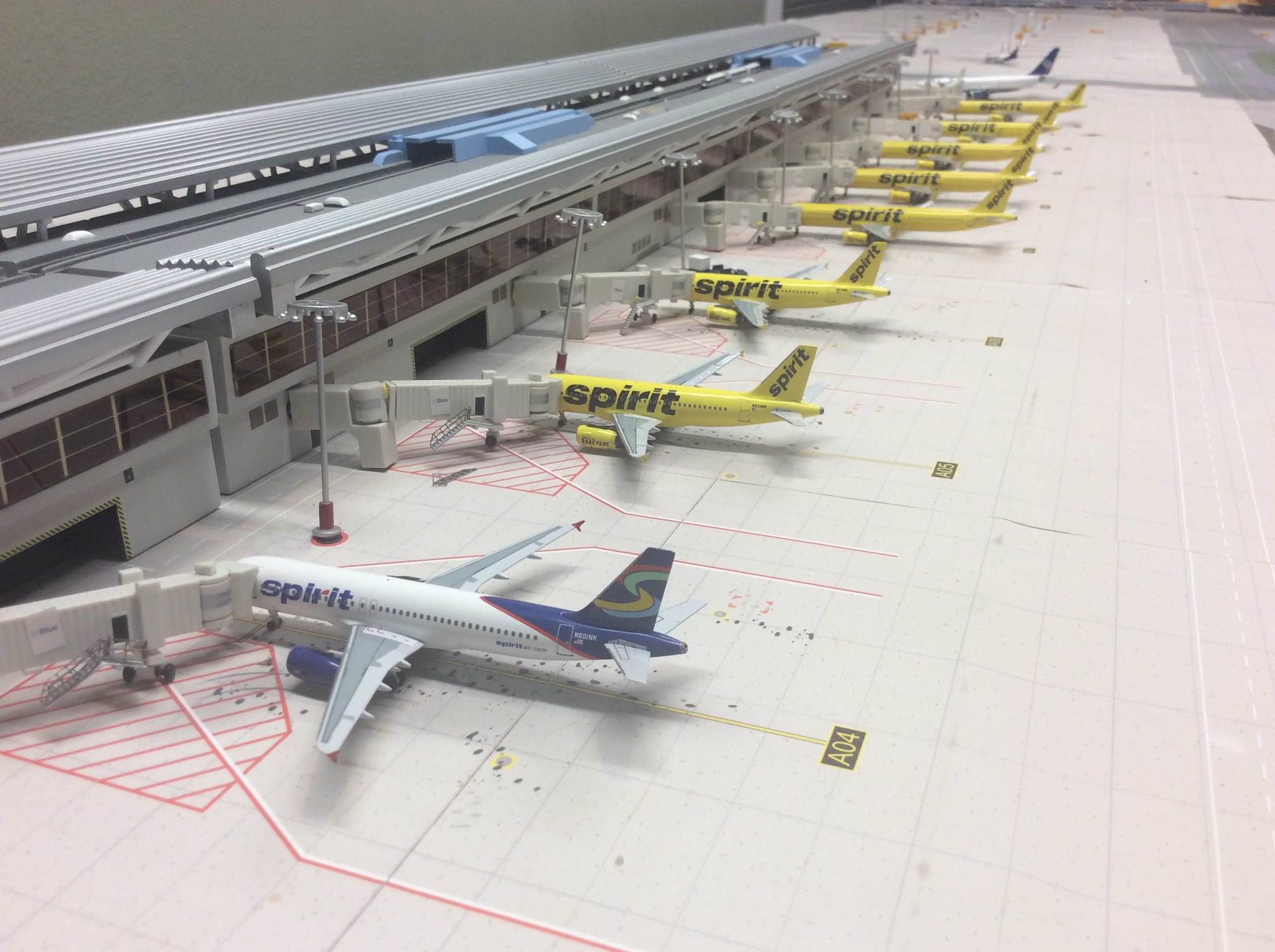 1400 FLL Lauderdale international Model airport 0915am1030am