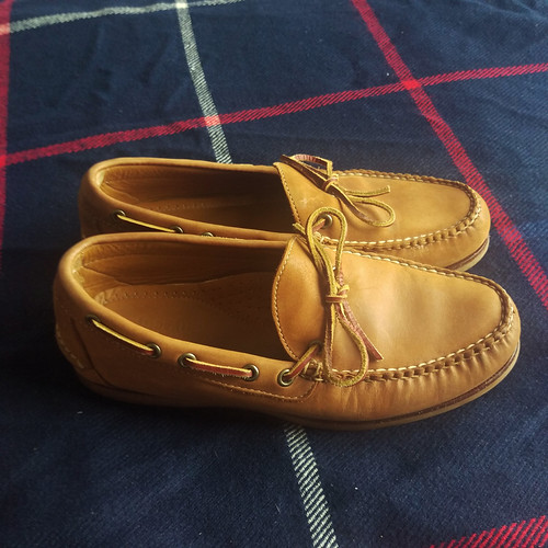 LL BEAN Camp Moccasins Mocs Tan Caramel Trad Ivy 8D Maine eBay