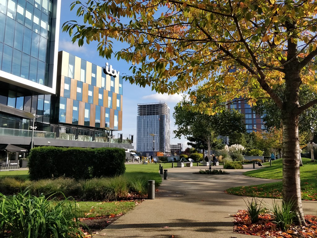 X1 Media City Michigan Avenue Salford Quays 4 x 86m 4 x 26 fl