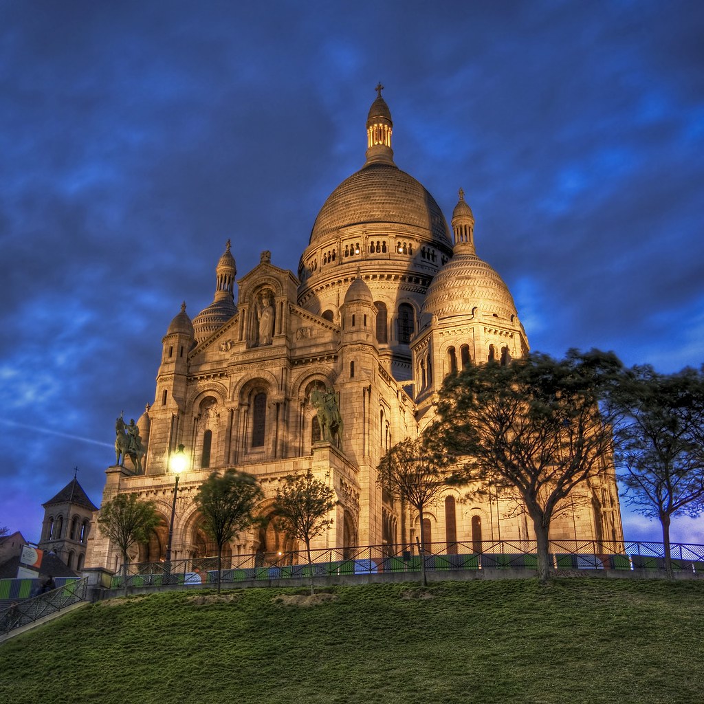 La Basilique du Sacre Coeur de Montmatre Stuck in Customs