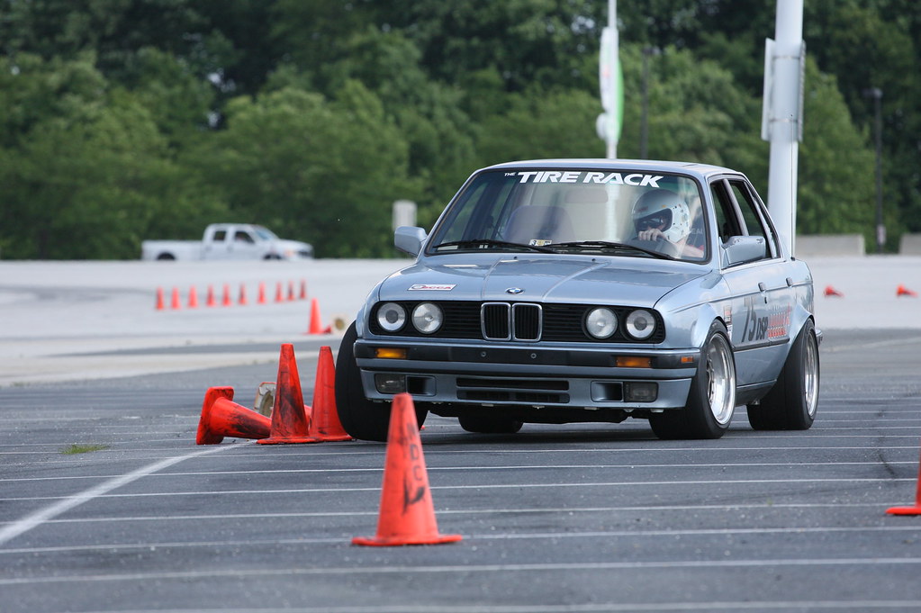 *DTMFiberWerkz* E30 Rivet On Fender Flares 2dr. & 4dr. Applications