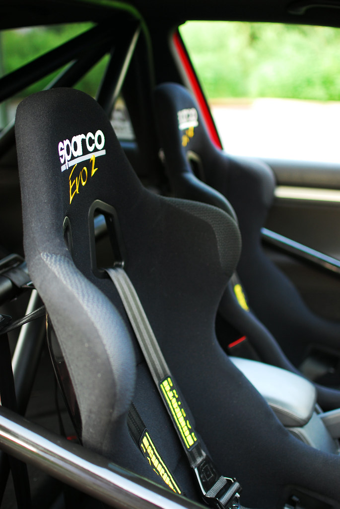 Rollcage VW GTI Forum / VW Rabbit Forum / VW R32 Forum