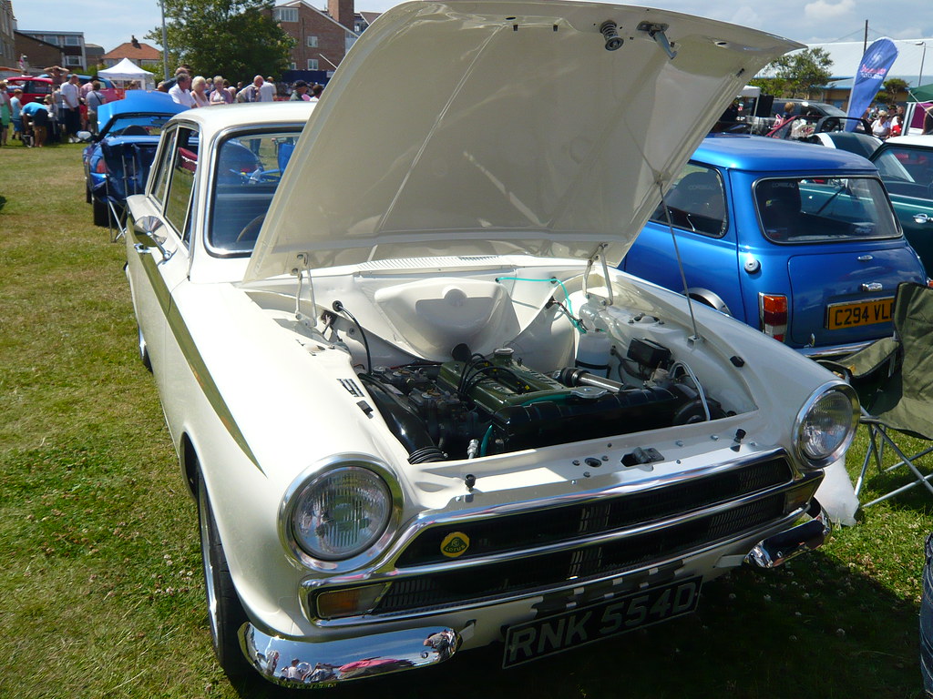 Walton Classic Car Show Pic & Rod's Heavy! ) Retro Rides