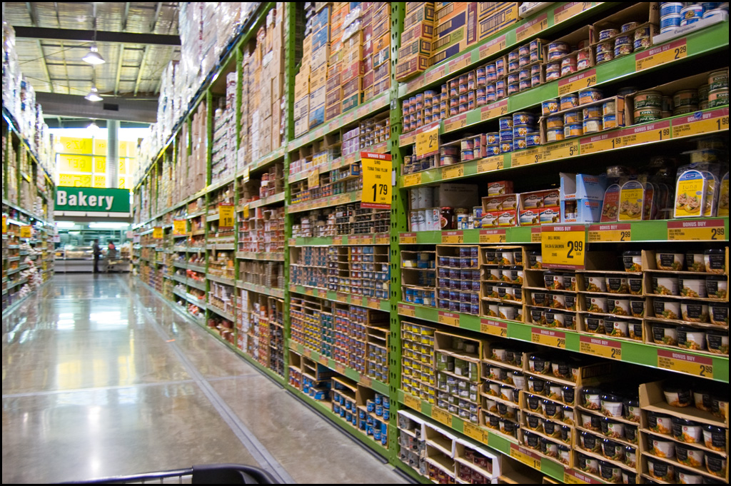 PAK'n'SAVE, biggest and cheappest New Zealand grocery store ! ^^ a