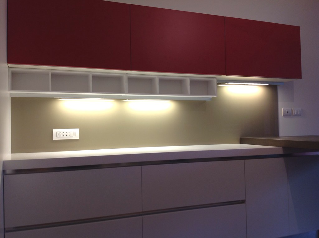 Forum Arredamento.it •Schienale cucina, chi se ne occupa?