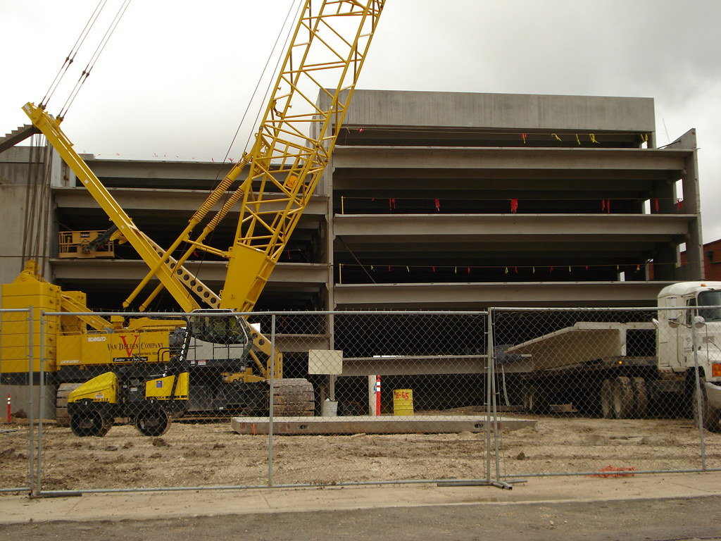 SAN ANTONIO Vidorra 292 FT / 89 M 20 FLOORS Page 7