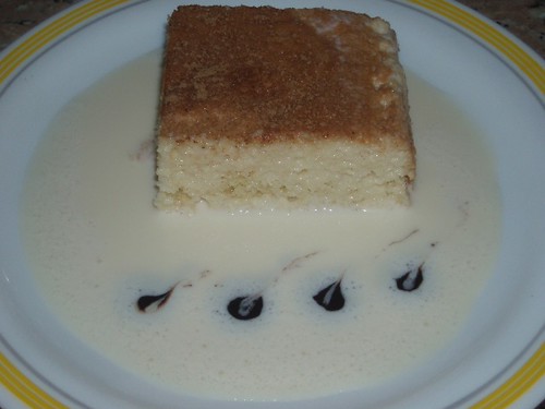 GC37J6E GATEAU AUX TROIS LAITS (Unknown Cache) in Québec, Canada