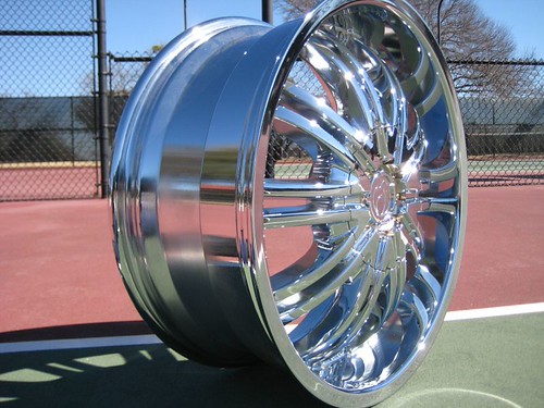New in factory boxes Four 20 Chrome Wheels Rims Cadillac CTS DTS STS