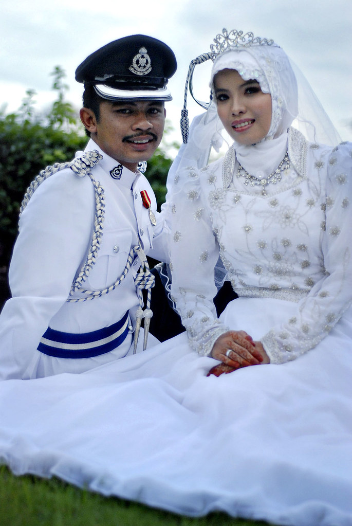 Baju Kahwin Istiadat Polis