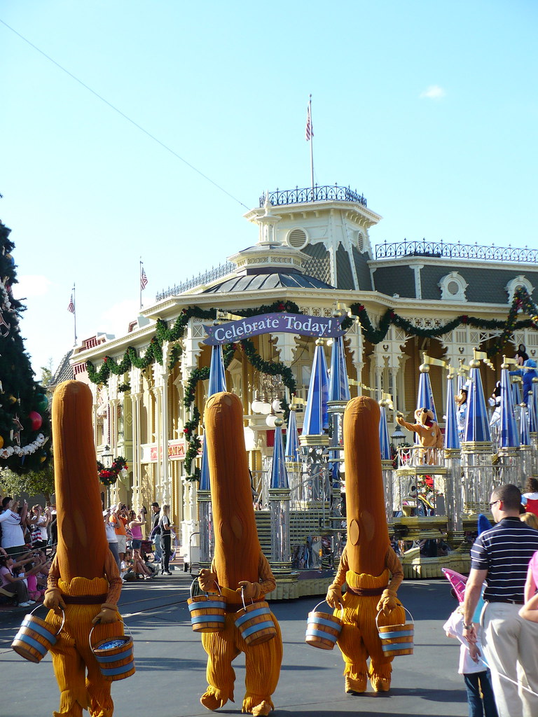 It appears that the castle float will return in the new parade, thanks
