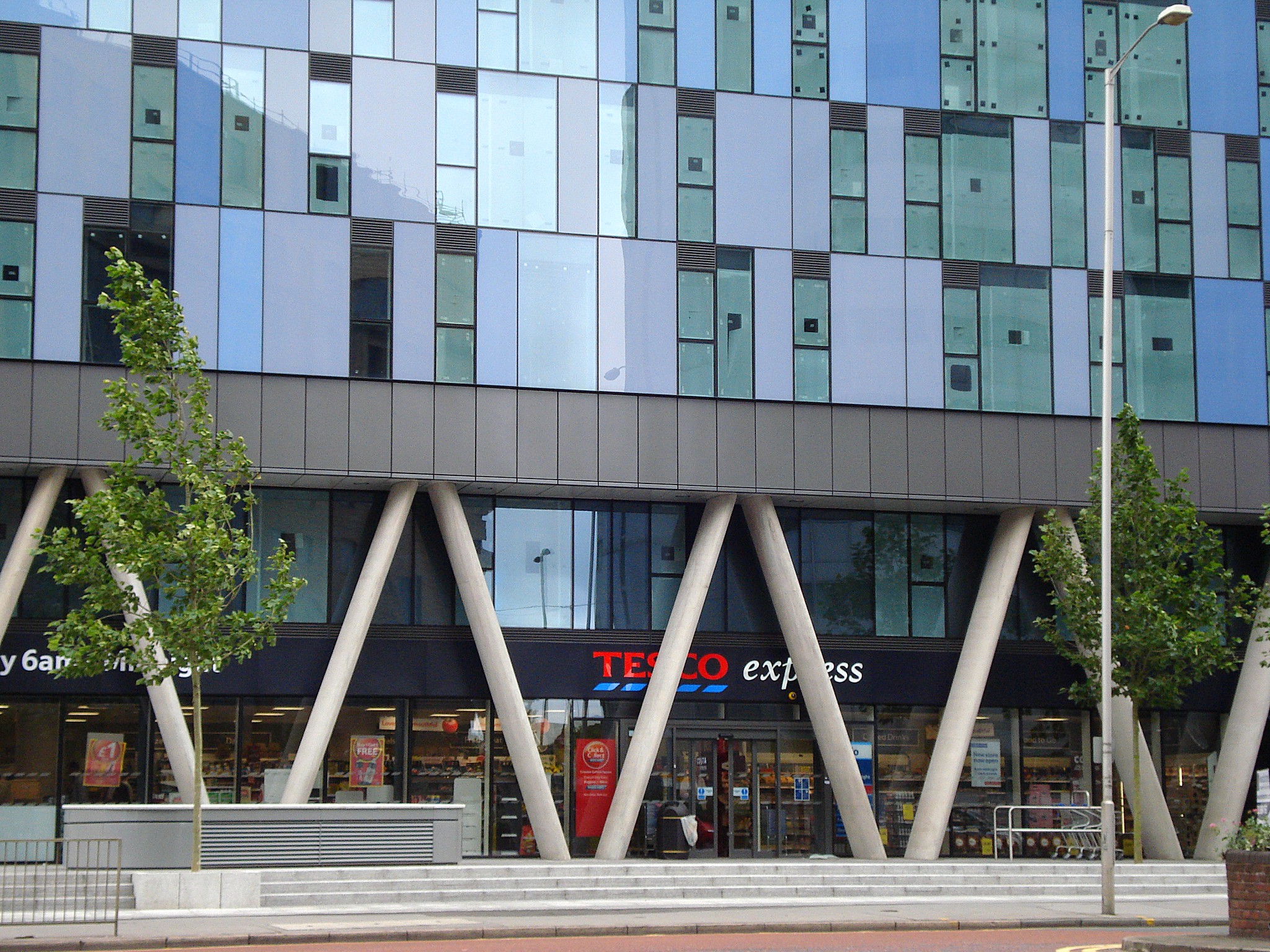 Tesco Express, Croydon, London CR0 On Wellesley Road. Lin… Flickr