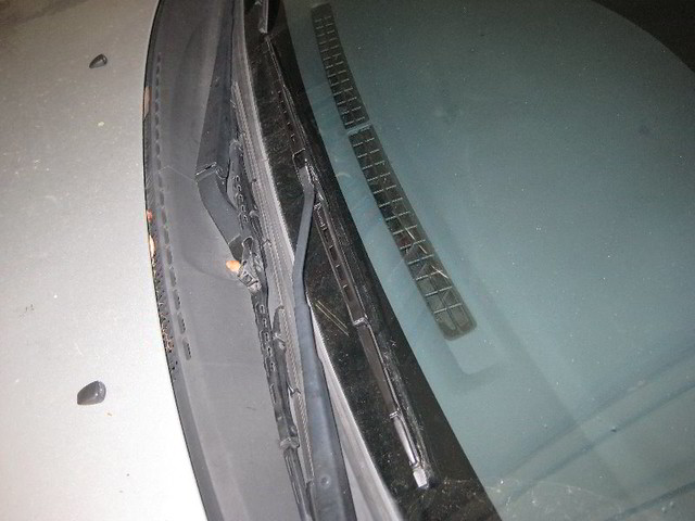 2005 Toyota Corolla Replacing Windshield Wiper Blades a photo on