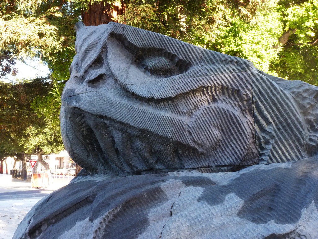 Escultura de Quetzalcóatl en San José, California Destino Infinito