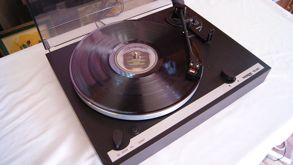 Thorens TD-280 Turntable