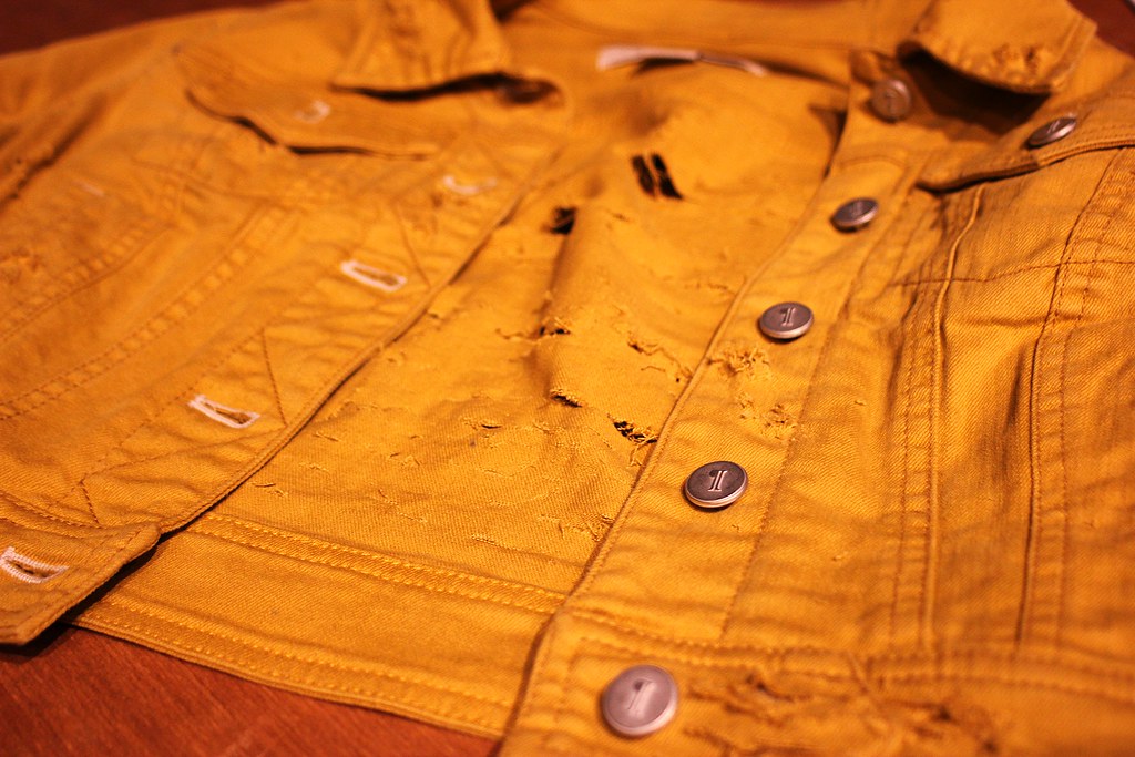 Shredded // Denim DIY Seeking Style