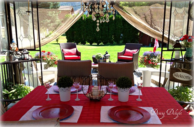 Dining Delight Outdoor Summer Retreat