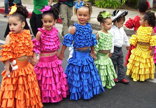 Spain For Kids: People, Places and Cultures Children.