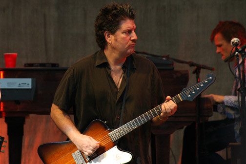 Triangle Music Counting Crows' 'Traveling Circus' simply doesn't work