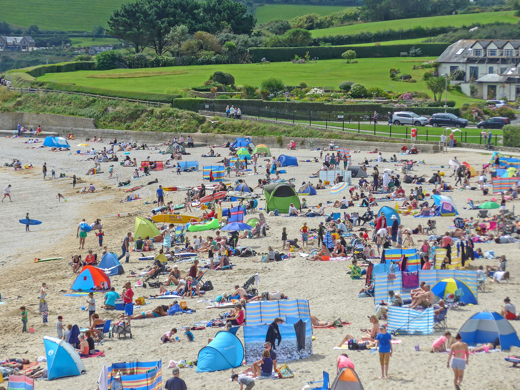Gyllyngvase Beach located in Cornwall is a fantastic day out
