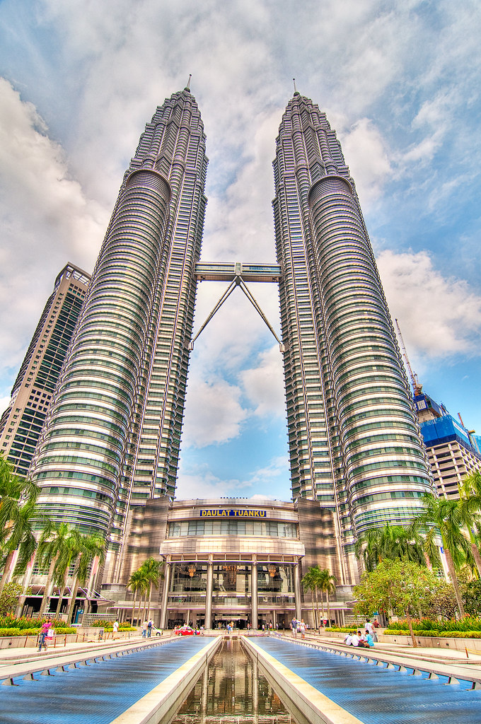 Petronas Twin Towers User Review Kuala Lumpur