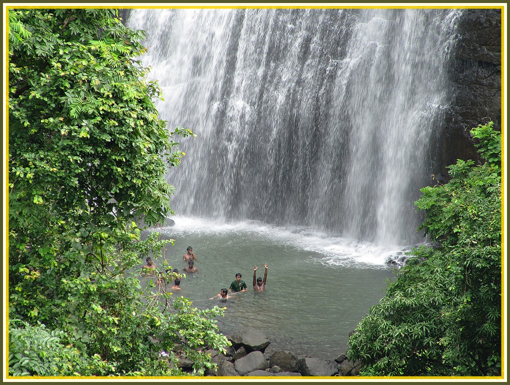 Vihigaon (Ashoka) Waterfall, Nashik Images, Timings, Best Time