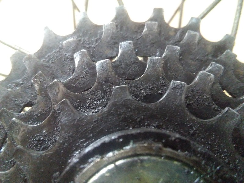 New chain skips on smallest cog of a retro freewheel Bike Forums