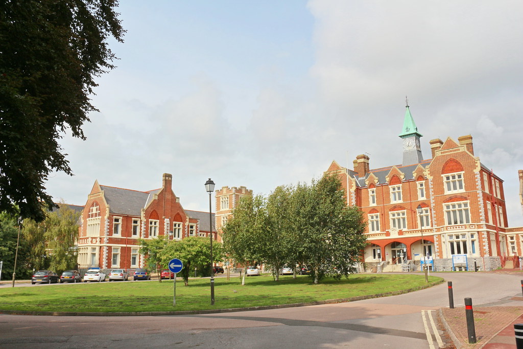 St James Hospital St James Hospital Portsmouth. Old psychi… Flickr