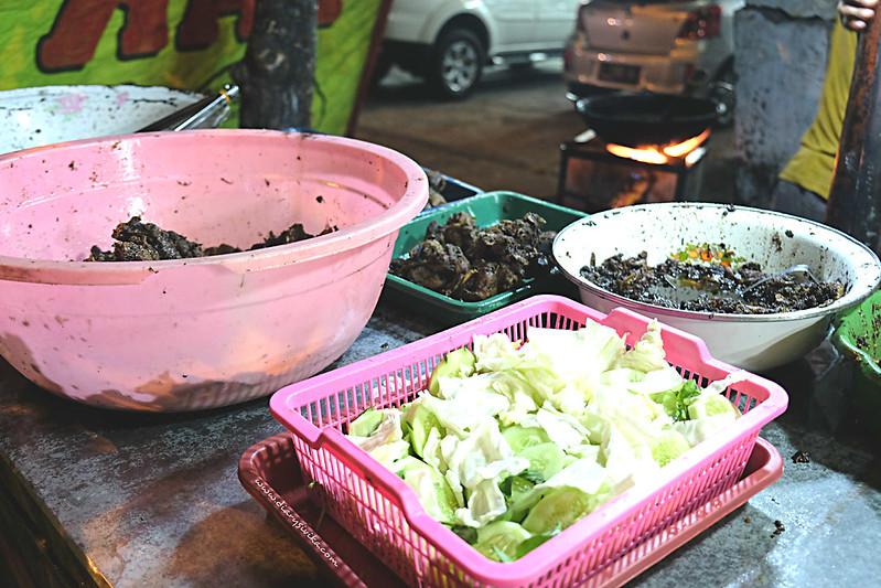 Bebek Hitam Pak Sayeki Surabaya Food, Travel and Lifestyle Blog