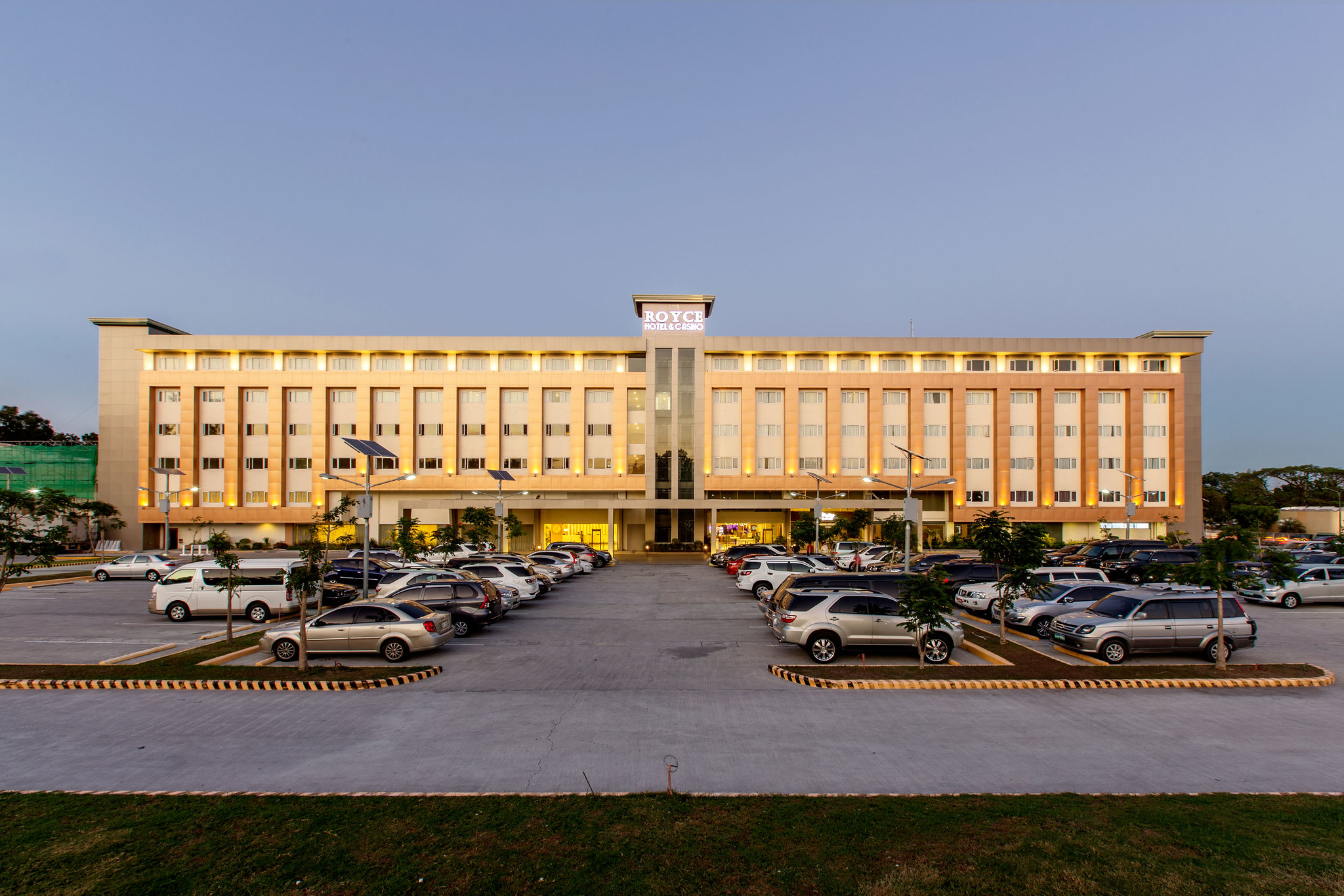 Reward Yourself at Royce Hotel, Clark Pampanga ruthdelacruz