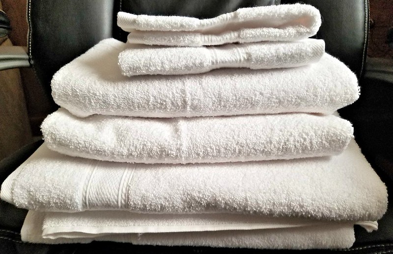Mandalay Brands Luxury Hotel & Spa Towels Set My Silly Little Gang