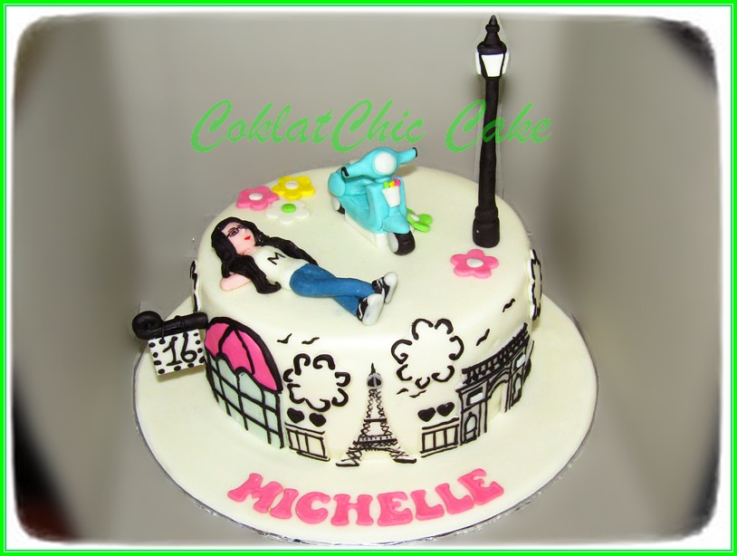 Cake Vespa Paris MICHELLE COKLATCHIC CAKE Est.2004