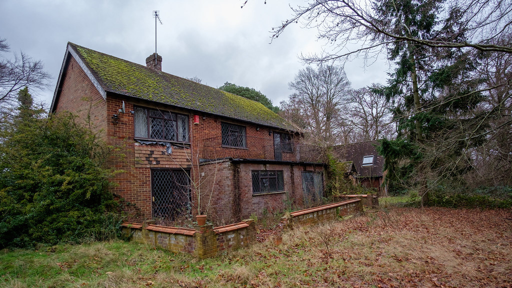 Long Cross Manor Surrey January 2018