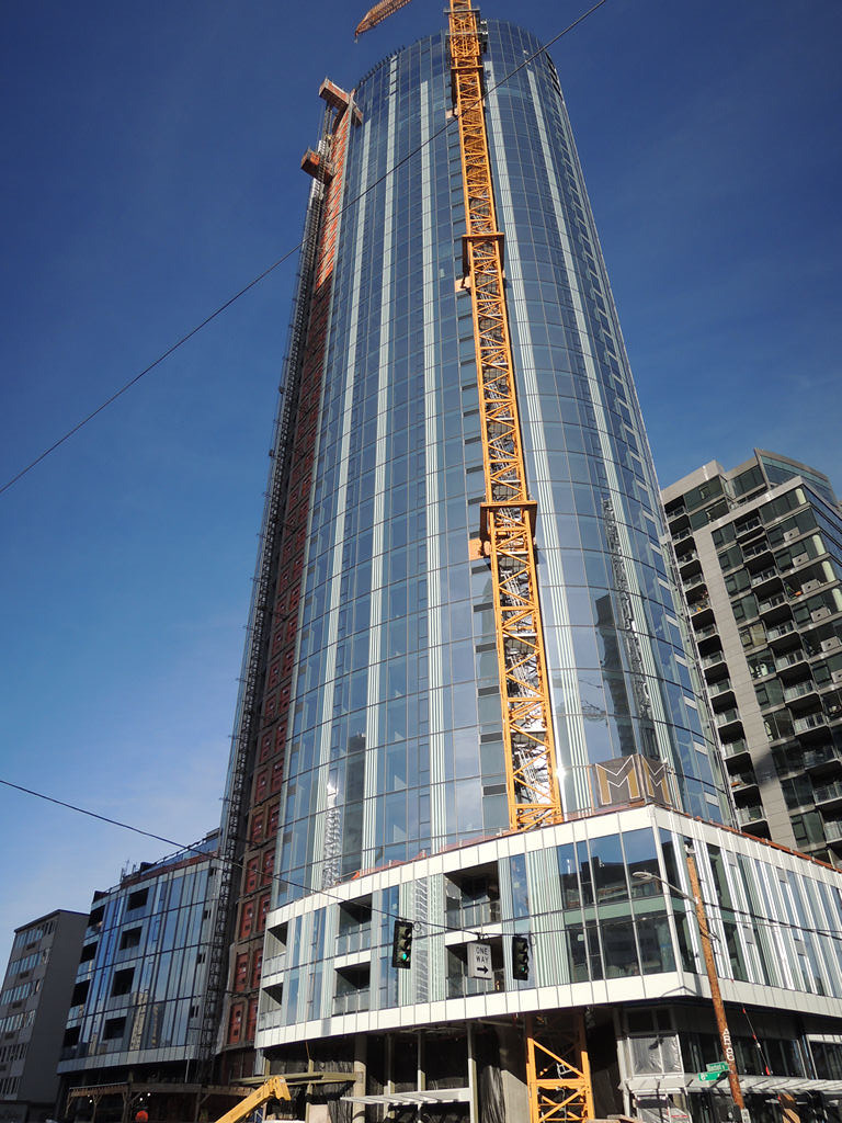 SEATTLE McKenzie Apartments (2202 8th Ave) 39 Stories 446 Feet