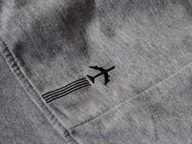 機内で大活躍! JAL x BURTON スリーパーフーディーⅡ | 旅のレシピ
