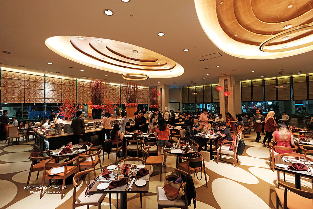 Chinese New Year Eve Buffet Dinner, Impiana KLCC Hotel