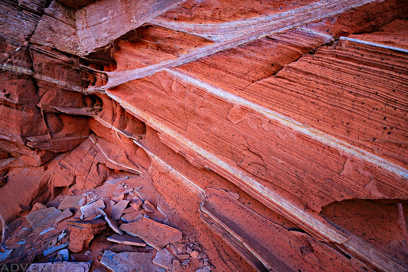 Sandstone & Sand Hills The Paria Plateau // ADVENTR.co