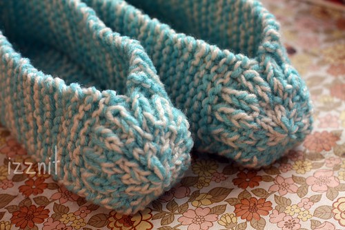 granny slippers with pom pom