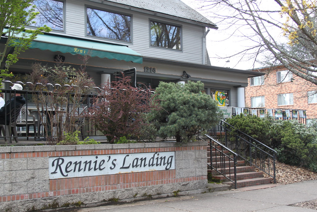Bar Food Friday Rennie’s Landing