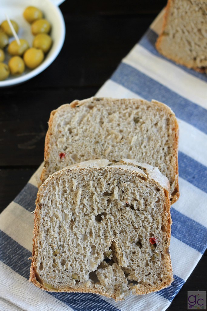 Pan con aceitunas Pizca de Sabor
