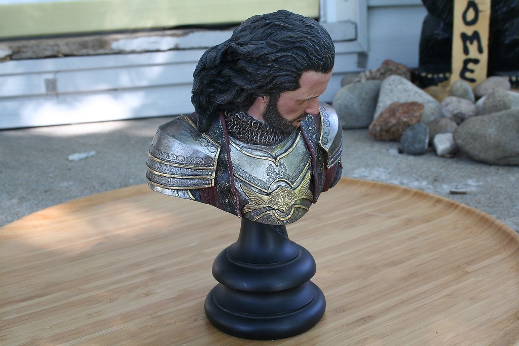 STATUE SideshowWeta Prince Isildur Bust