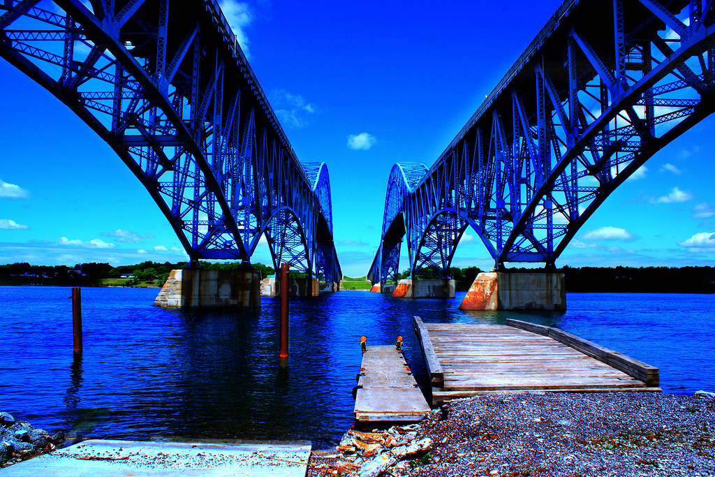 Grand Island topographic map, elevation, terrain