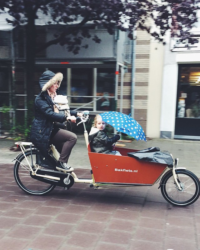 How to bike in the rain Amsterdam Cycle Chic