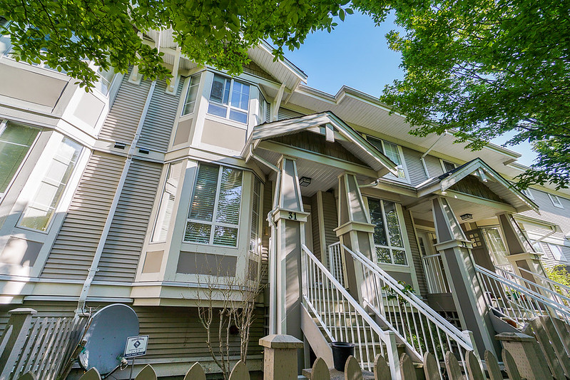 UNIT 31 9079 JONES ROAD BY Gary Chan ONIKON Creative Inc gallery