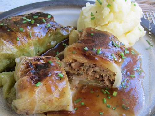 Vegetarische Kohlroulade mit Kartoffelpüree