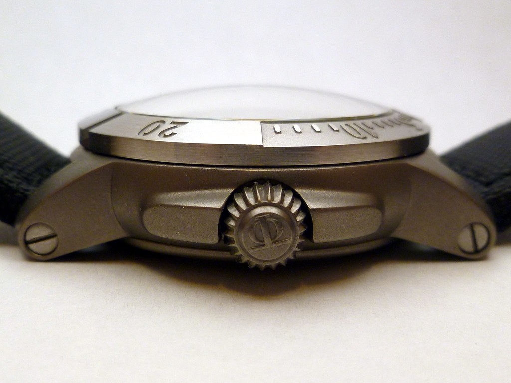 Dive watches with domed crystals Page 2