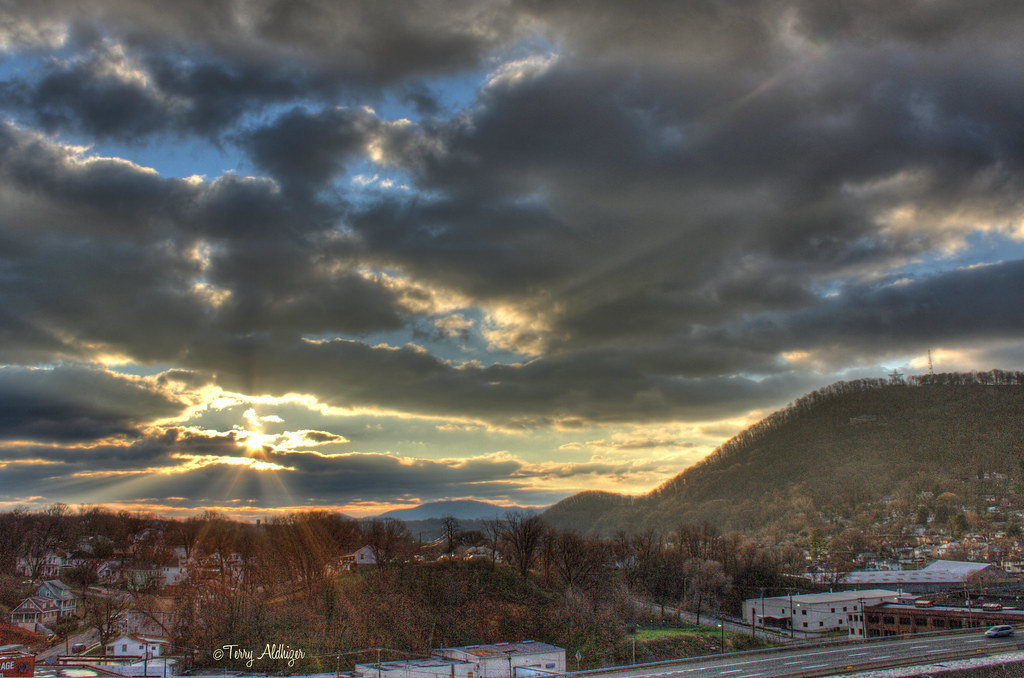 Elevation of Roanoke, VA, USA Topographic Map Altitude Map