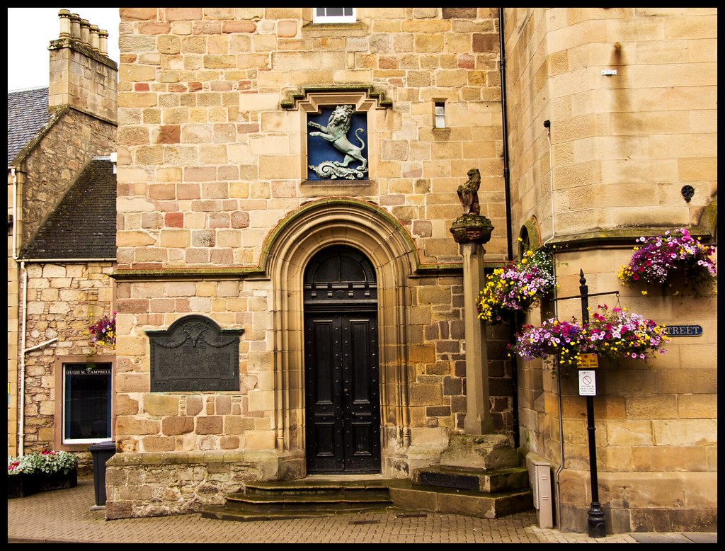 Tain Ross and Cromarty, Scotland Around Guides