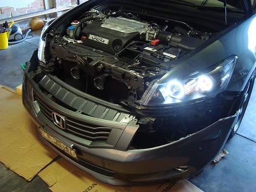 DIY: 08 + Accord Headlight Removal and Installation | Drive Accord