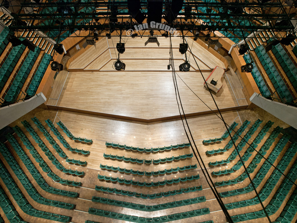 St Davids Hall 9280 St David's Hall Cardiff. The concert p… Flickr