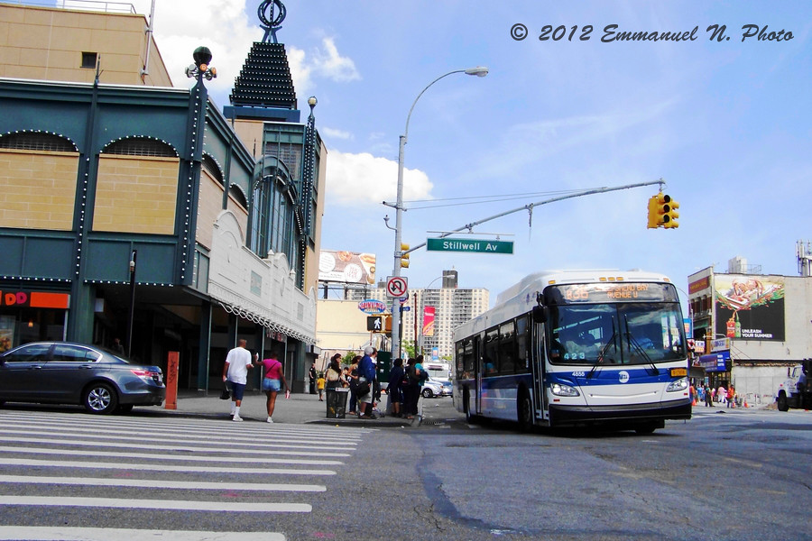 Bendy Bus on the Q44 & 600s still holding up...but not for long! Bus Photos & Videos NYC